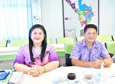 ประชุมคณะกรรมการคัดเลือกสหกรณ์และกลุ่มเกษตรกรที่มีผลงานดีเด่นในระดับจังหวัด ... พารามิเตอร์รูปภาพ 8