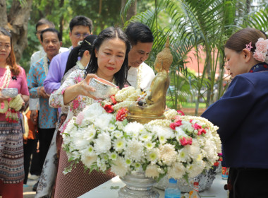 ร่วมพิธีรดน้ำดำหัวผู้ว่าราชการจังหวัดตาก ... พารามิเตอร์รูปภาพ 6