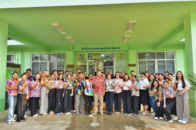 กิจกรรม "สรงน้ำพระและ รดน้ำดำหัวขอพรท่านสหกรณ์จังหวัดตาก” ... พารามิเตอร์รูปภาพ 1